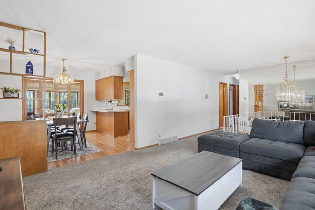 5216 Taylor Street NE, Fridley, MN 55421