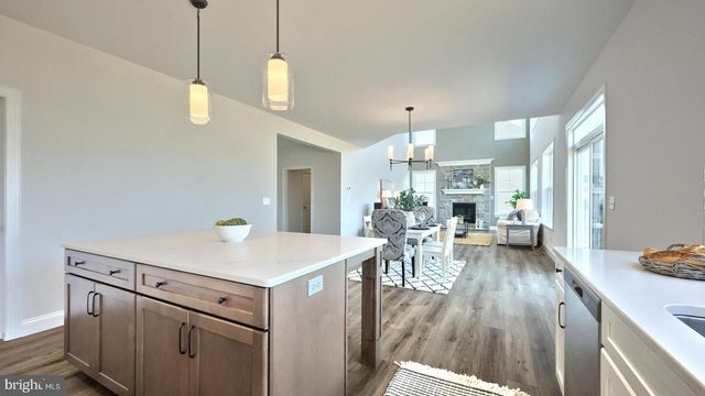 104 DEVONSHIRE TER, Mechanicsburg, PA 17050