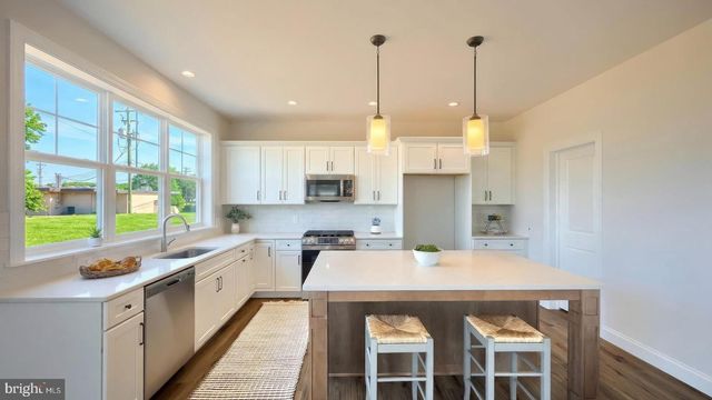 104 DEVONSHIRE TER, Mechanicsburg, PA 17050
