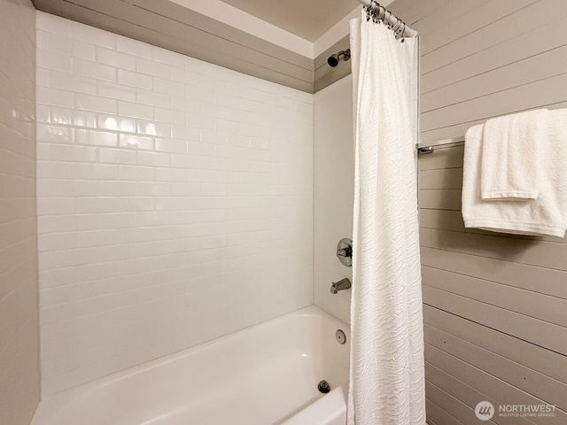 15003 108th Place NE, Bothell, WA 98011