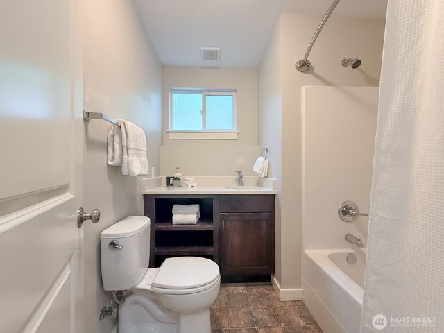 15003 108th Place NE, Bothell, WA 98011