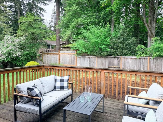 15003 108th Place NE, Bothell, WA 98011
