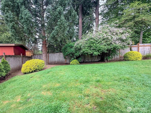 15003 108th Place NE, Bothell, WA 98011