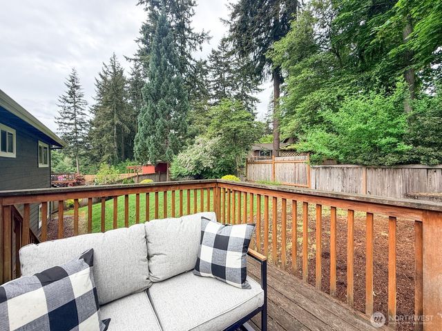 15003 108th Place NE, Bothell, WA 98011