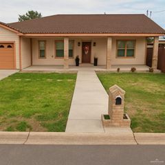 810 N 2 1/2 Street, Mcallen, TX 78501