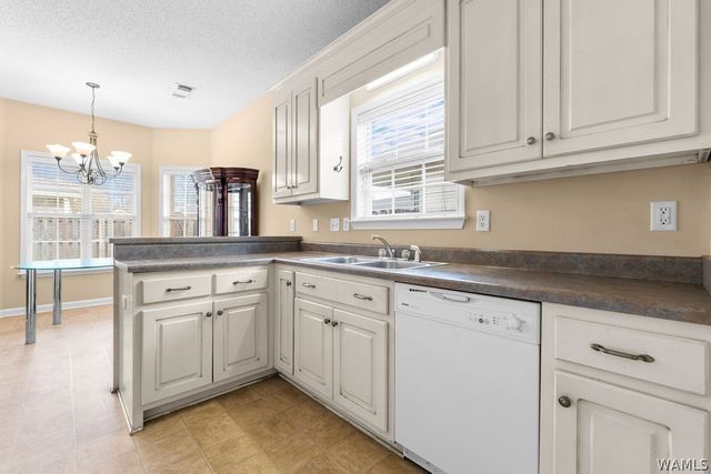 4427 20th, Northport, AL 35476