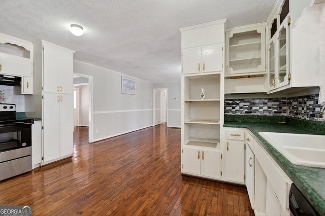 810 Hillside Drive, Gainesville, GA 30501