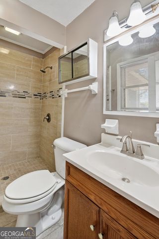 810 Hillside Drive, Gainesville, GA 30501