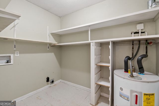 810 Hillside Drive, Gainesville, GA 30501