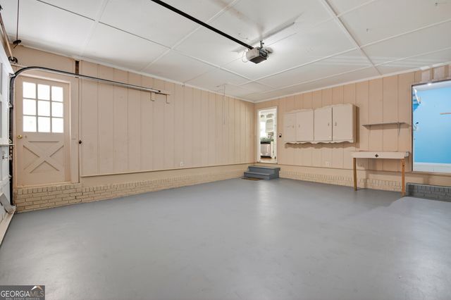 810 Hillside Drive, Gainesville, GA 30501