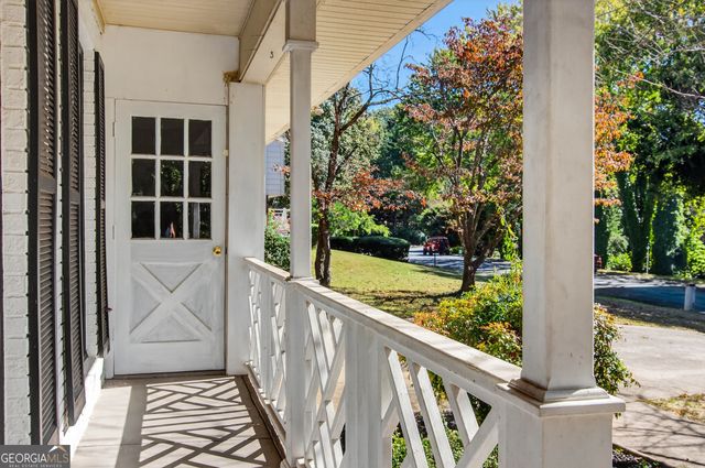 810 Hillside Drive, Gainesville, GA 30501