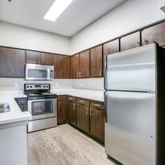 2700 Woodland Park Drive A, Houston, TX 77082