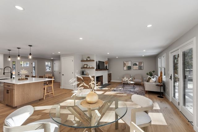 34 Woodcrest Road, Boxford, MA 01921