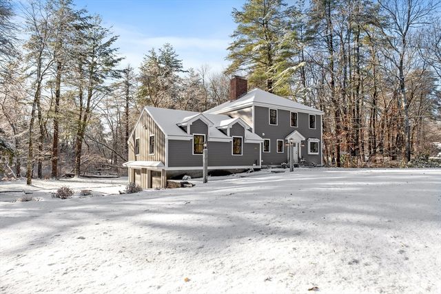 34 Woodcrest Road, Boxford, MA 01921