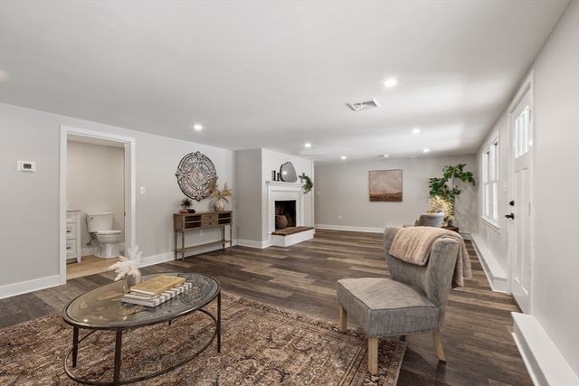 34 Woodcrest Road, Boxford, MA 01921