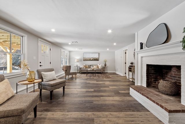 34 Woodcrest Road, Boxford, MA 01921