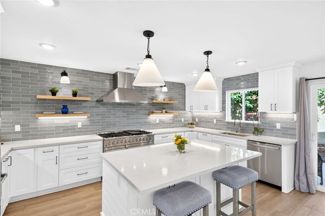 19182 Lindsay Lane, Huntington Beach, CA 92646