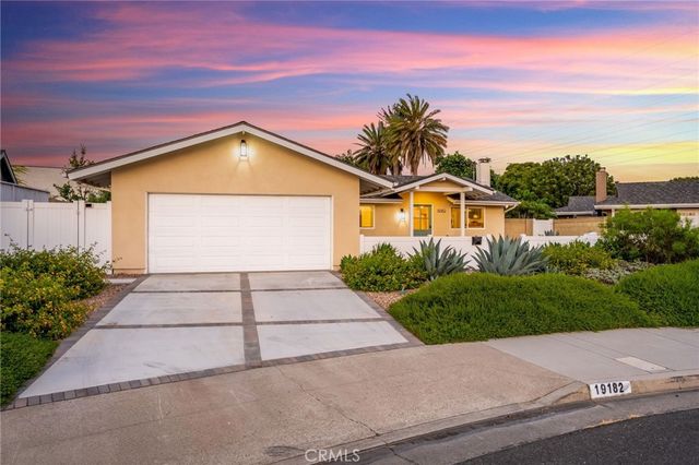 19182 Lindsay Lane, Huntington Beach, CA 92646