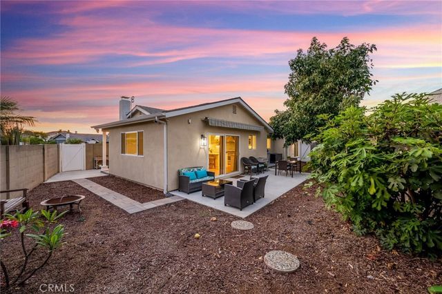 19182 Lindsay Lane, Huntington Beach, CA 92646