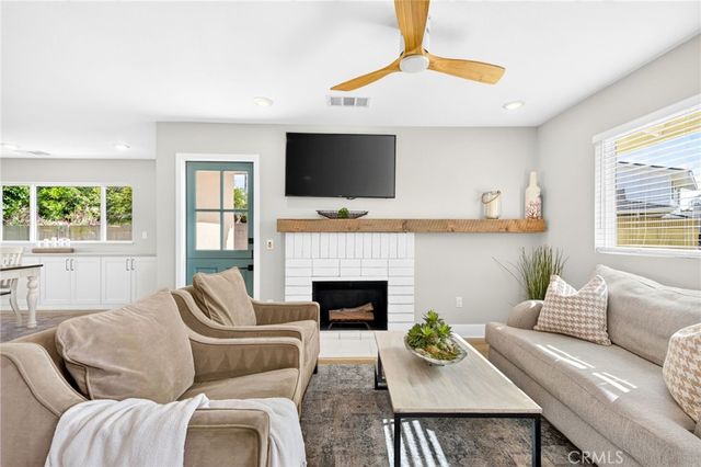 19182 Lindsay Lane, Huntington Beach, CA 92646