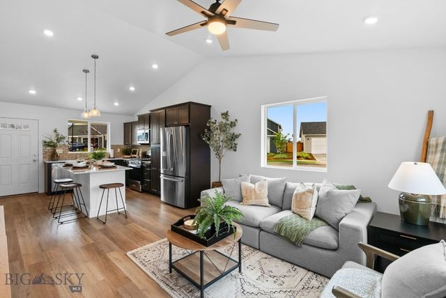 758 Thrice Loop, Belgrade, MT 59714