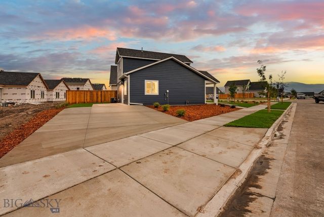 758 Thrice Loop, Belgrade, MT 59714