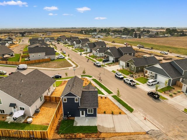 758 Thrice Loop, Belgrade, MT 59714