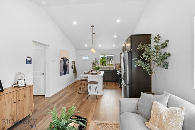 758 Thrice Loop, Belgrade, MT 59714