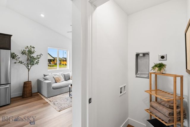 758 Thrice Loop, Belgrade, MT 59714