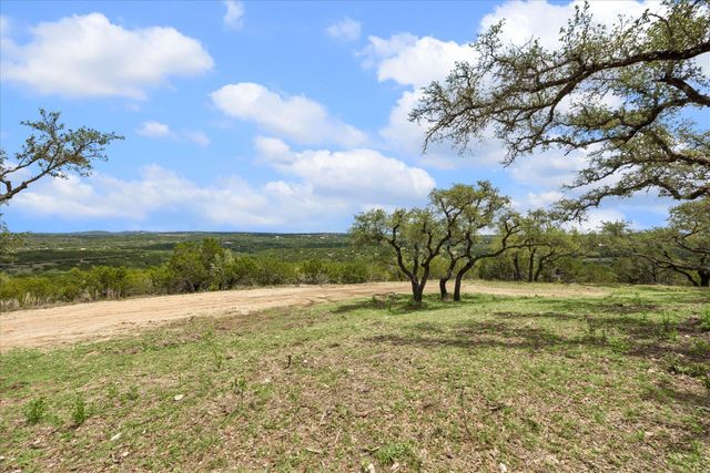 6411 W Fitzhugh RD, Dripping Springs, TX 78620