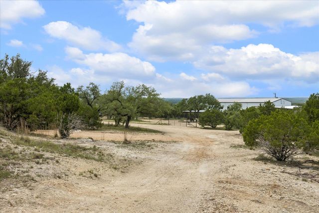 6411 W Fitzhugh RD, Dripping Springs, TX 78620