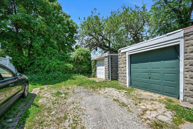 15822 Powells Cove Boulevard, Whitestone, NY 11357