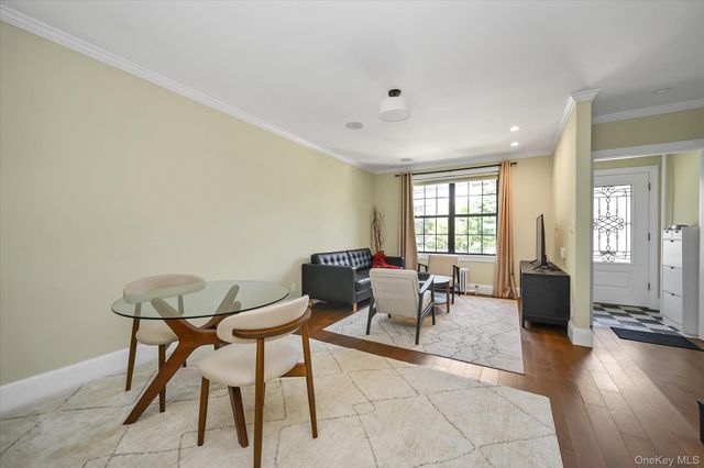 15822 Powells Cove Boulevard, Whitestone, NY 11357