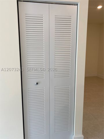 7915 NW 104th Ave 4, Doral, FL 33178