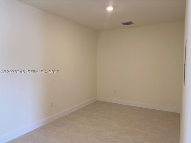 7915 NW 104th Ave 4, Doral, FL 33178
