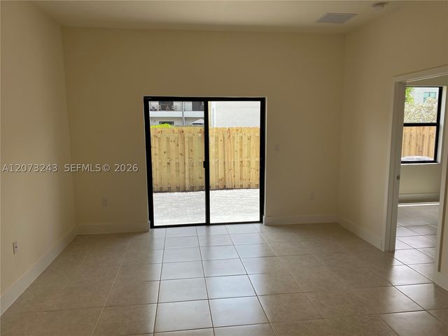 7915 NW 104th Ave 4, Doral, FL 33178