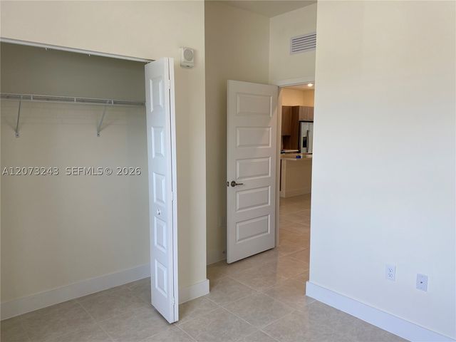 7915 NW 104th Ave 4, Doral, FL 33178