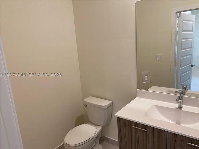 7915 NW 104th Ave 4, Doral, FL 33178