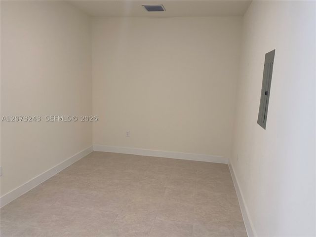 7915 NW 104th Ave 4, Doral, FL 33178
