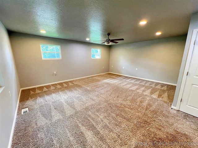 609 E Ward Street, Tahlequah, OK 74464