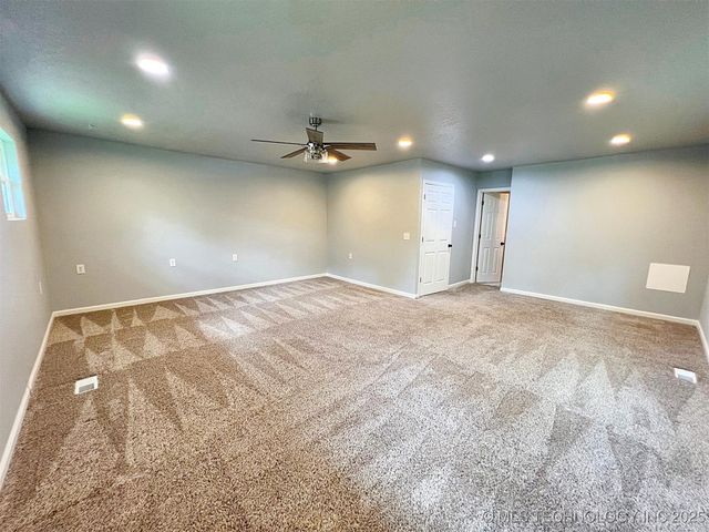 609 E Ward Street, Tahlequah, OK 74464
