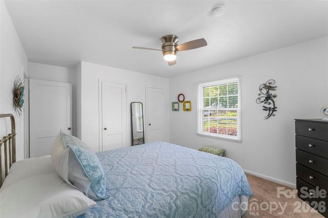 19 Wilburn Road, Asheville, NC 28806