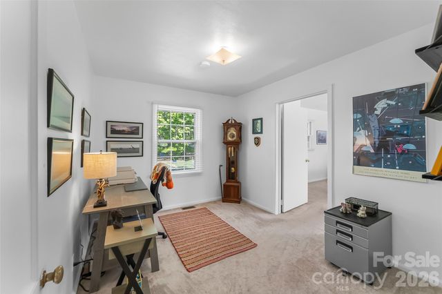 19 Wilburn Road, Asheville, NC 28806