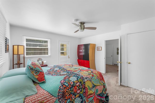 19 Wilburn Road, Asheville, NC 28806