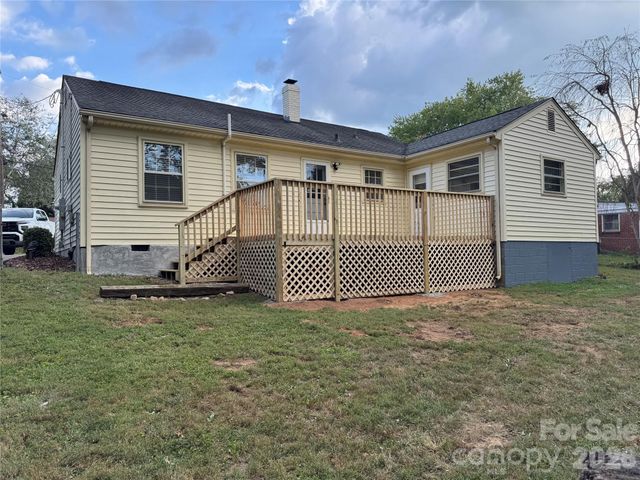 19 Wilburn Road, Asheville, NC 28806