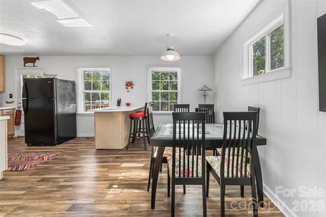 19 Wilburn Road, Asheville, NC 28806