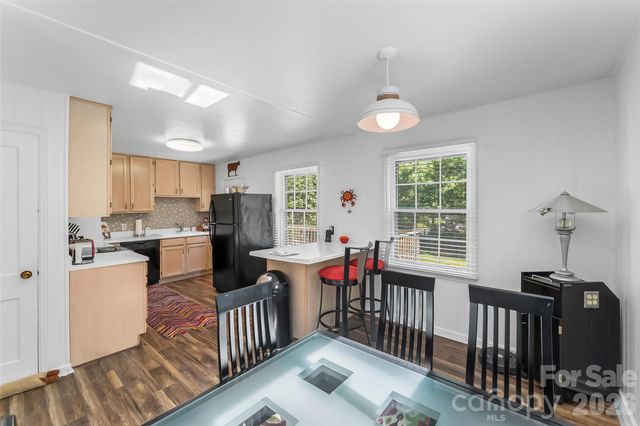 19 Wilburn Road, Asheville, NC 28806
