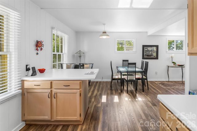 19 Wilburn Road, Asheville, NC 28806