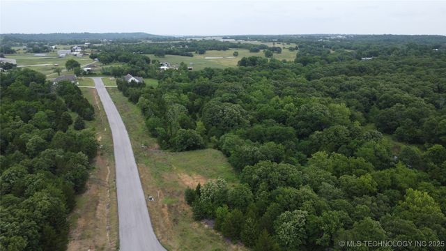 585 S Reagan Avenue, Kellyville, OK 74039