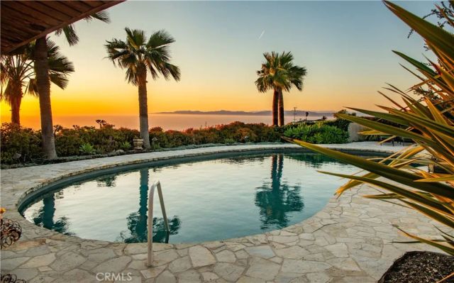 1412 Lower Paseo La Cresta, Palos Verdes Estates, CA 90274